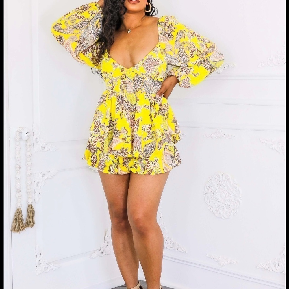 Yellow Long Sleeve Plunge Neck Romper for Cocktail - Picture 4 of 5